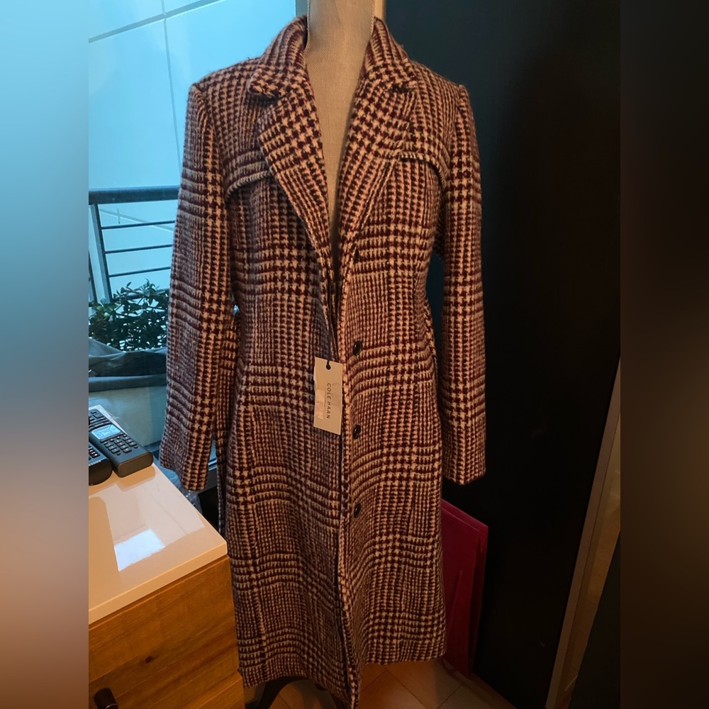 Cole HAAN Beautiful wool coat.